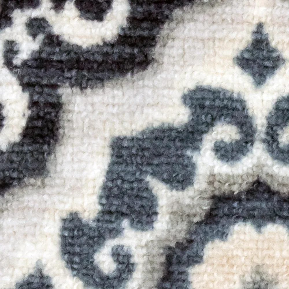 Camilla Medallion Accent Rug, 2'6" x 3'10", Cream, view 7