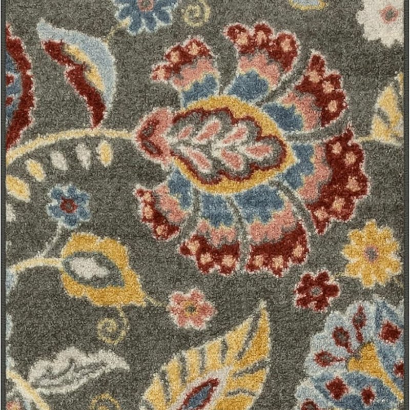 Gardena Floral Accent Rug, 1'8" x 2'10", Grey