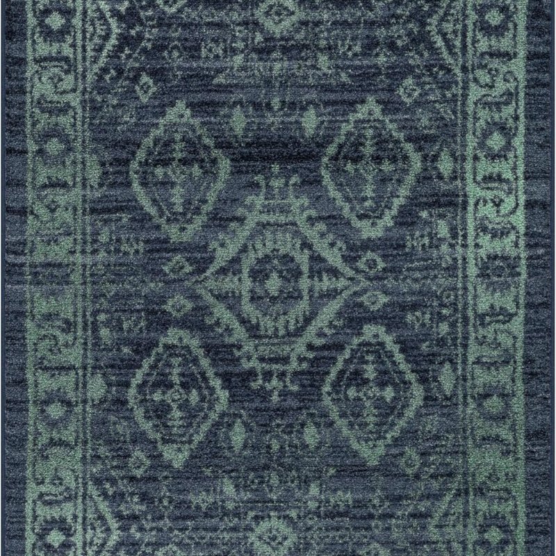 Georgina Traditional Accent Rug, 3'4" x 5', Navy