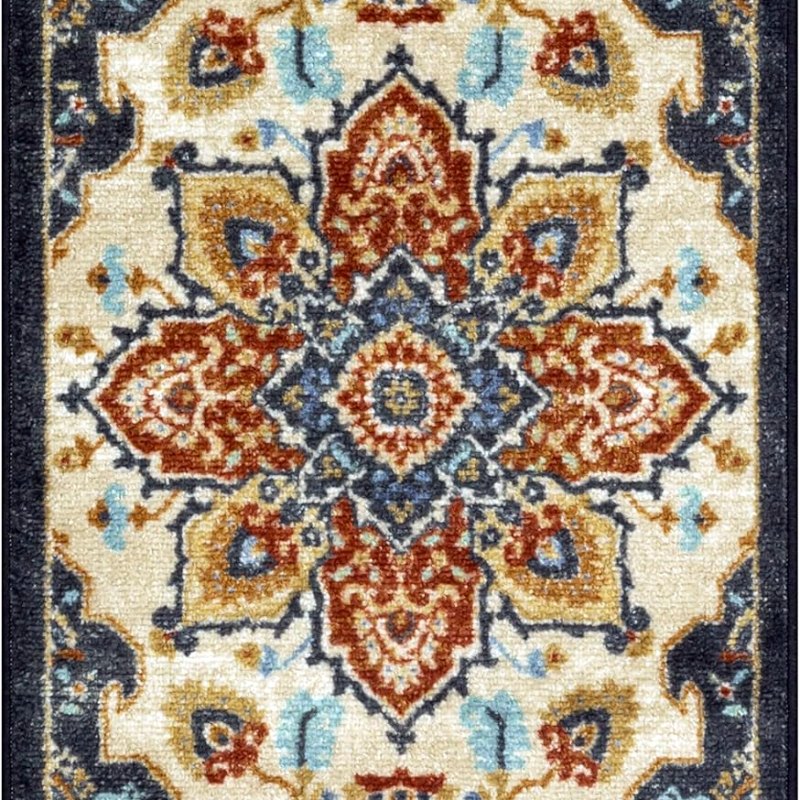 Ruby Oriental Accent Rug, 1'8" x 2'10", Red